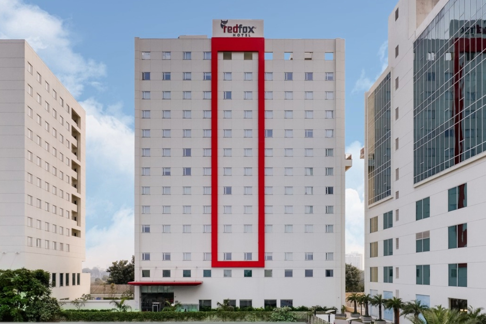 Red Fox Hotel, Sector 60, Gurugram reception